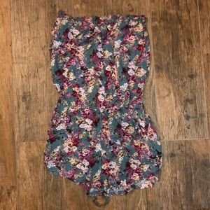 Floral strapless romper